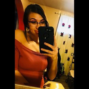 Meet your Posher, Kenziee